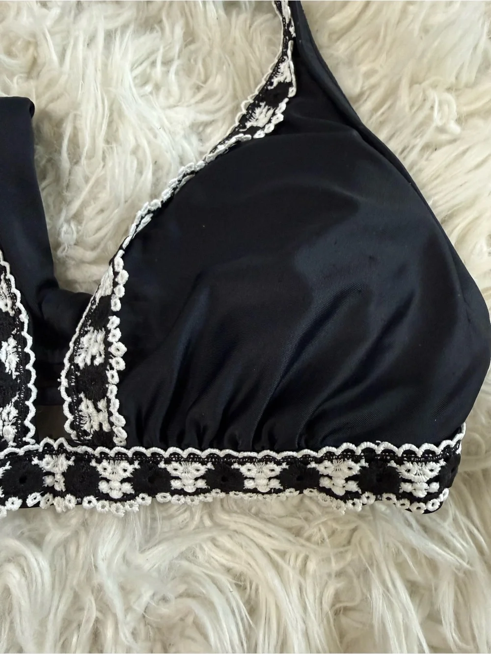 Kona Sol Black Embroidered Bikini Top M
